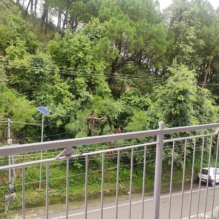 Hotel Amandeep Dharamshala Eksteriør billede