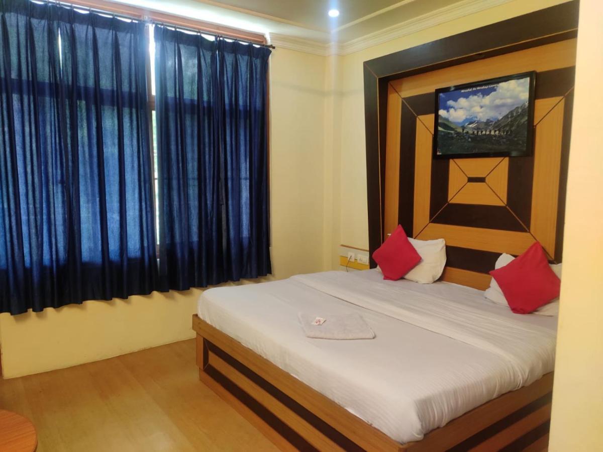 Hotel Amandeep Dharamshala Eksteriør billede