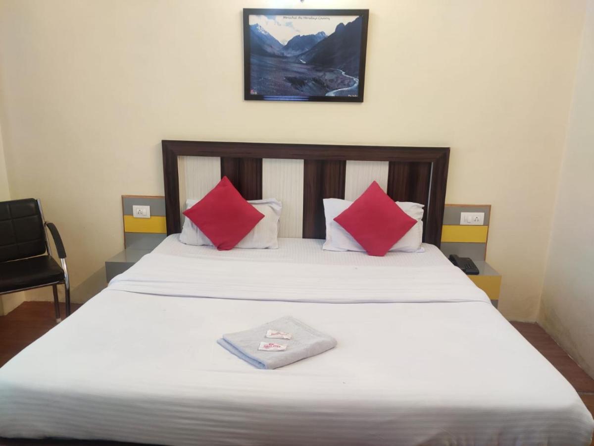 Hotel Amandeep Dharamshala Eksteriør billede