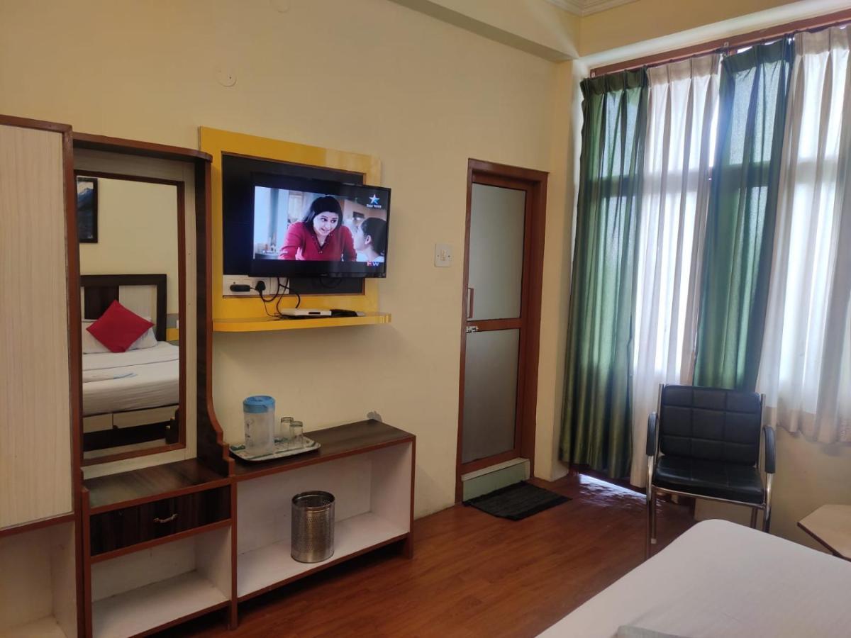 Hotel Amandeep Dharamshala Eksteriør billede