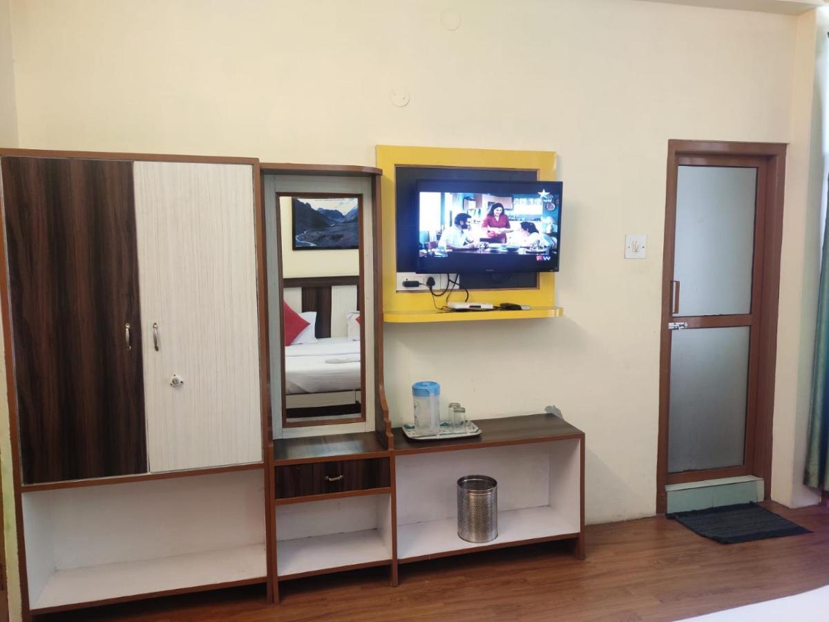 Hotel Amandeep Dharamshala Eksteriør billede