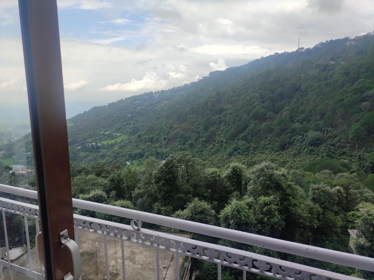 Hotel Amandeep Dharamshala Eksteriør billede
